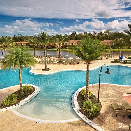Upscale 2Br Lakefront Townhome - Private Hot Tub! Orlando Luaran gambar