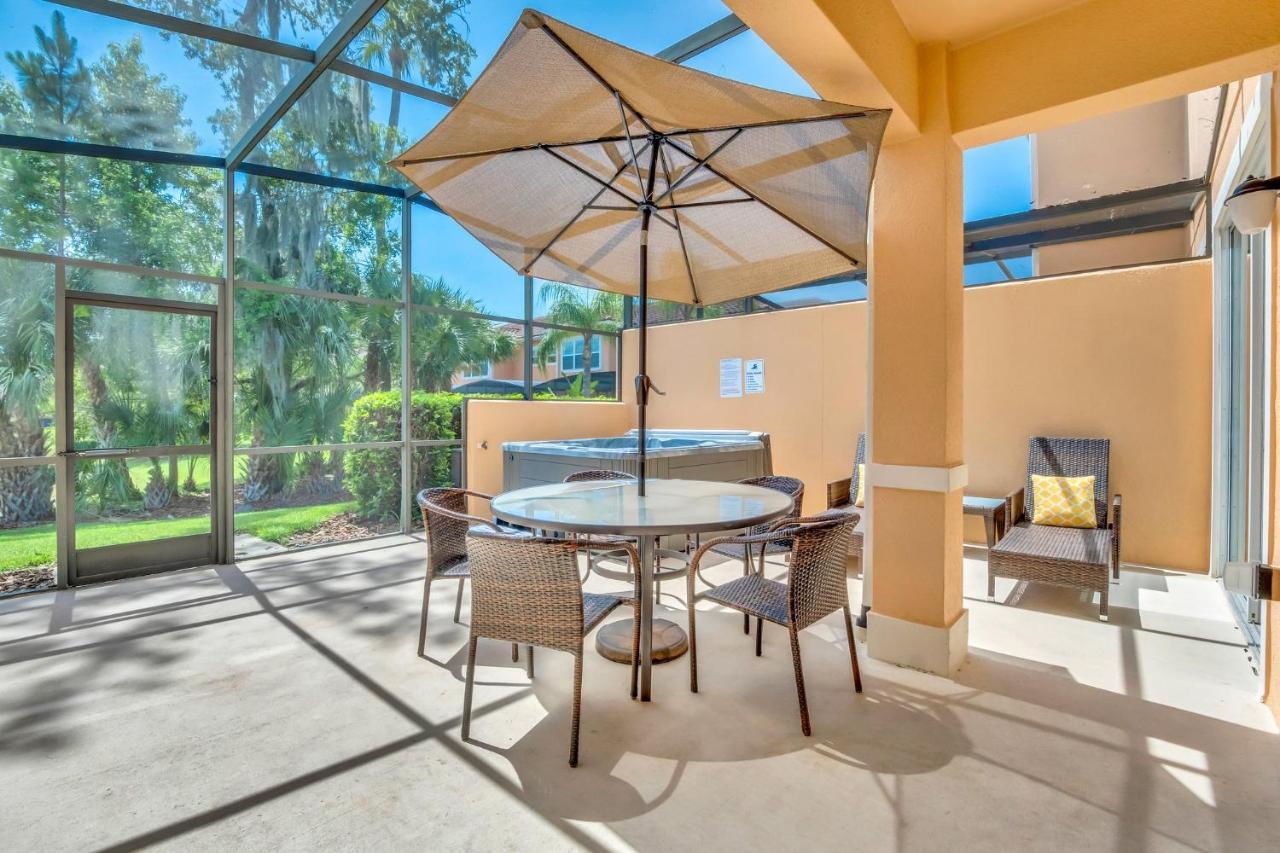 Upscale 2Br Lakefront Townhome - Private Hot Tub! Orlando Luaran gambar